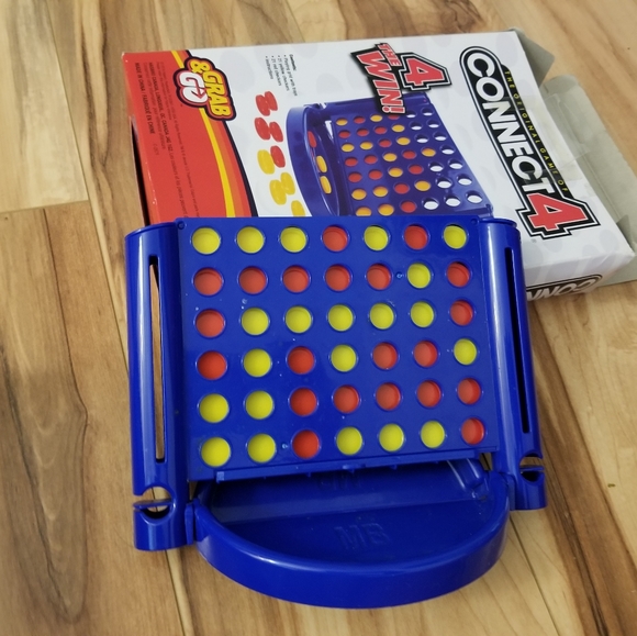 Connect 4 mini game - Picture 2 of 2
